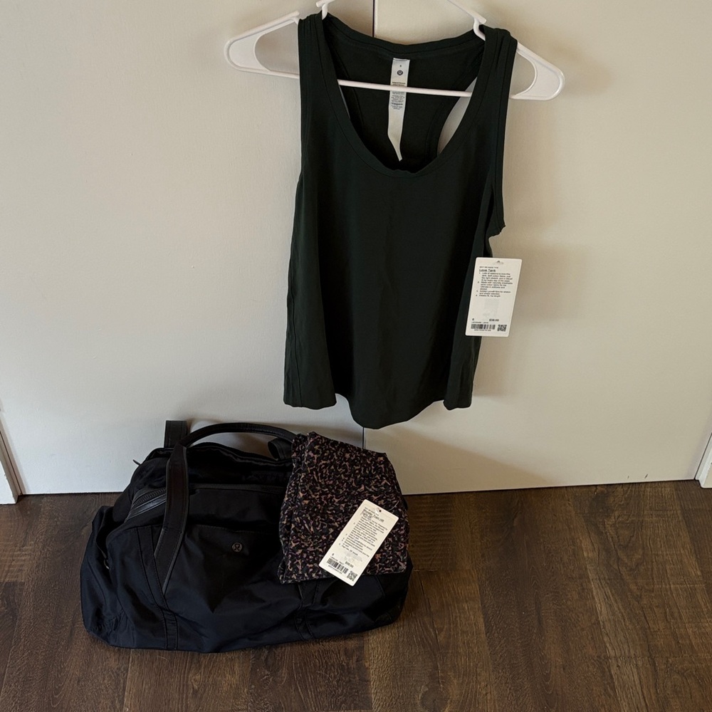 Lululemon Athletica gym buddy bundle!